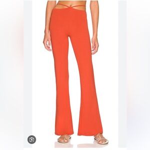 Indah Jessie Pant in Bittersweet